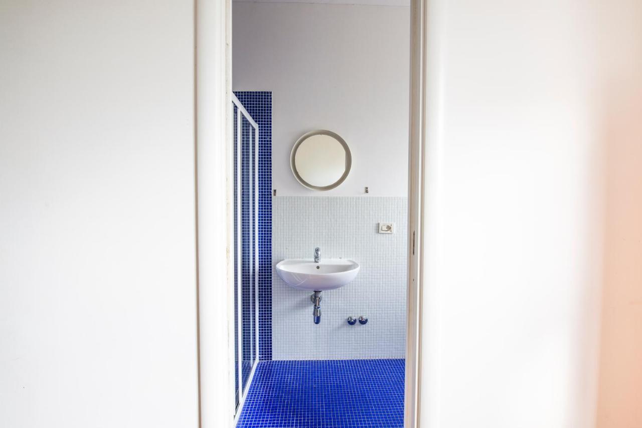 Dreibettzimmer mit eigenem Bad und Balkon